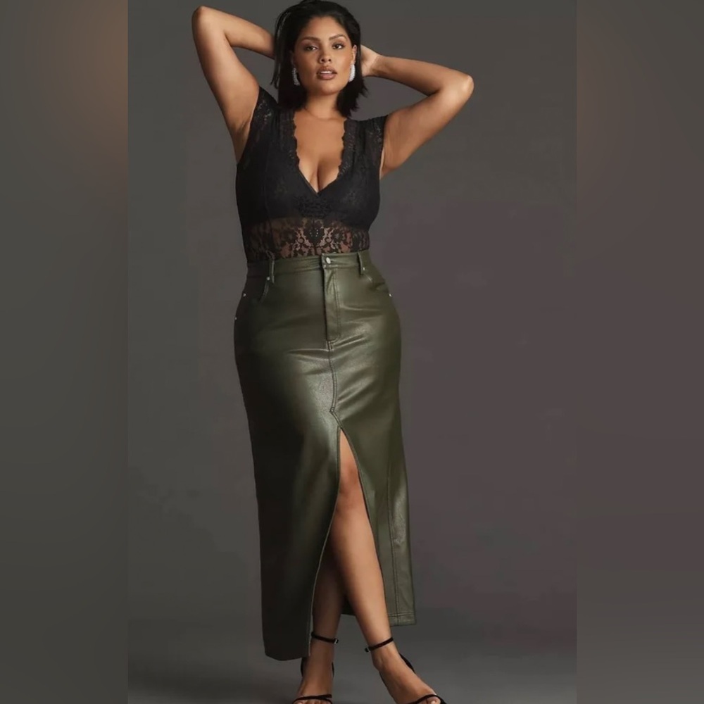 Pilcro Green Faux Leather Midi Skirt women’s new size 18  dark green